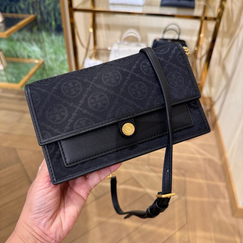 TORY BURCH T Monogram Chain Wallet Crossbody 160487 Black $390